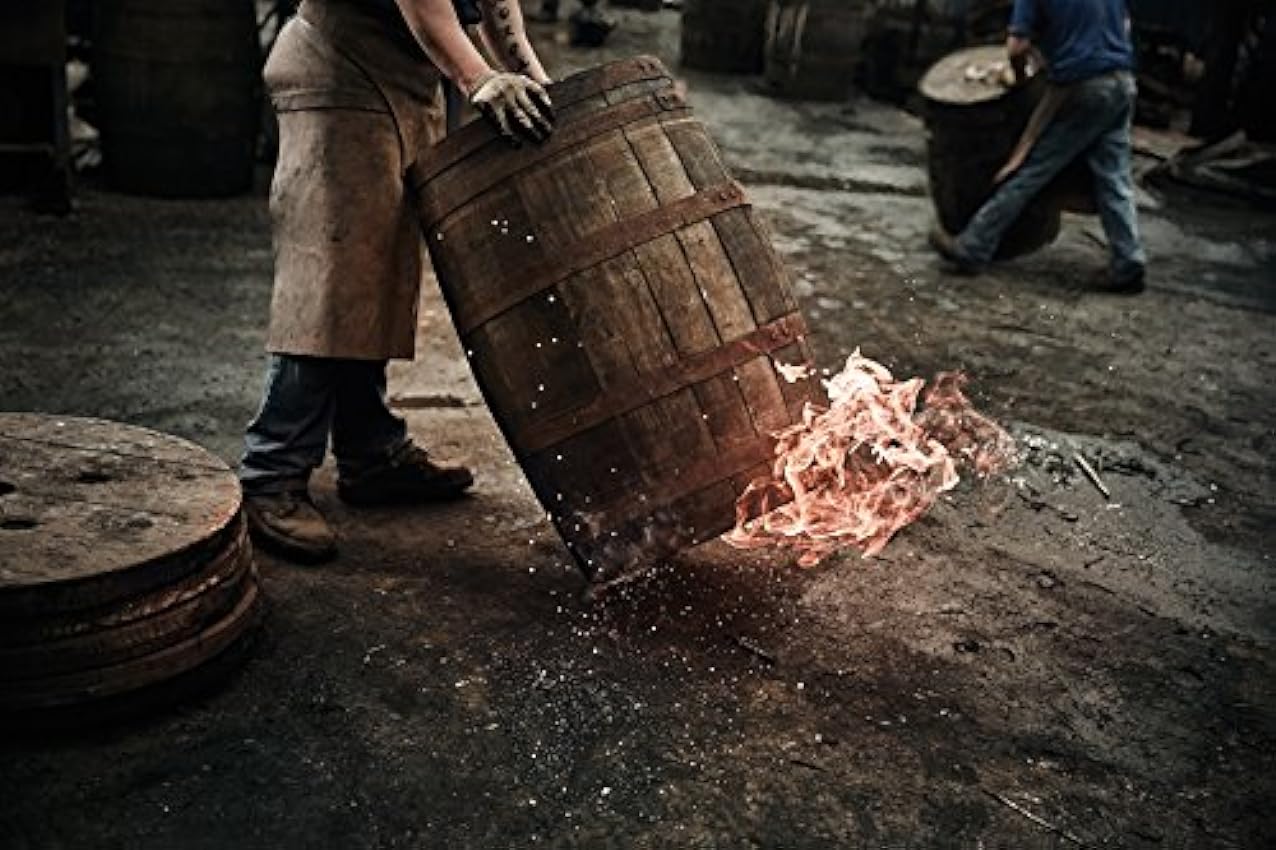 angemessenen Preis Ballantines Hard Fired Blended Scotch Whisky – Hard fired Whisky aus doppelt ausgebrannten Eichenfässern für einen besonders rauchig & würzigen Geschmack – 1 x 0,7 L wMfD5VZb gut verkaufen